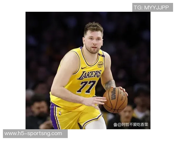 东契奇疲惫示意詹姆斯单打老詹杀死比赛后深情回应我懂你 东契奇疲惫示意詹姆斯单打老詹杀死比赛后深情回应我懂你