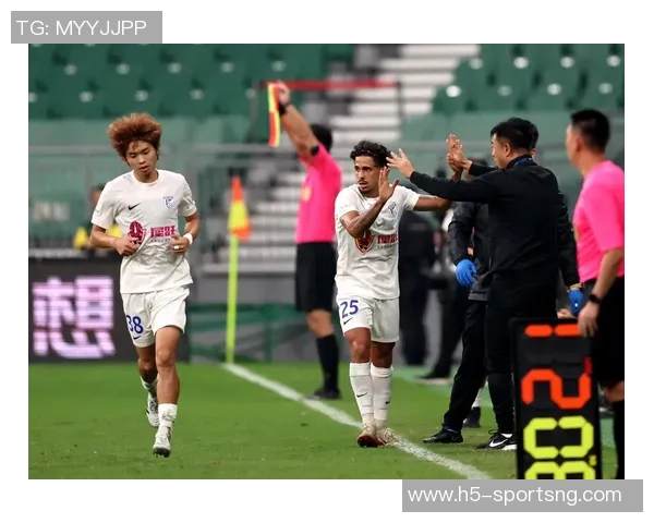 大连英博贺信北京国安期待携手足球共创美好未来